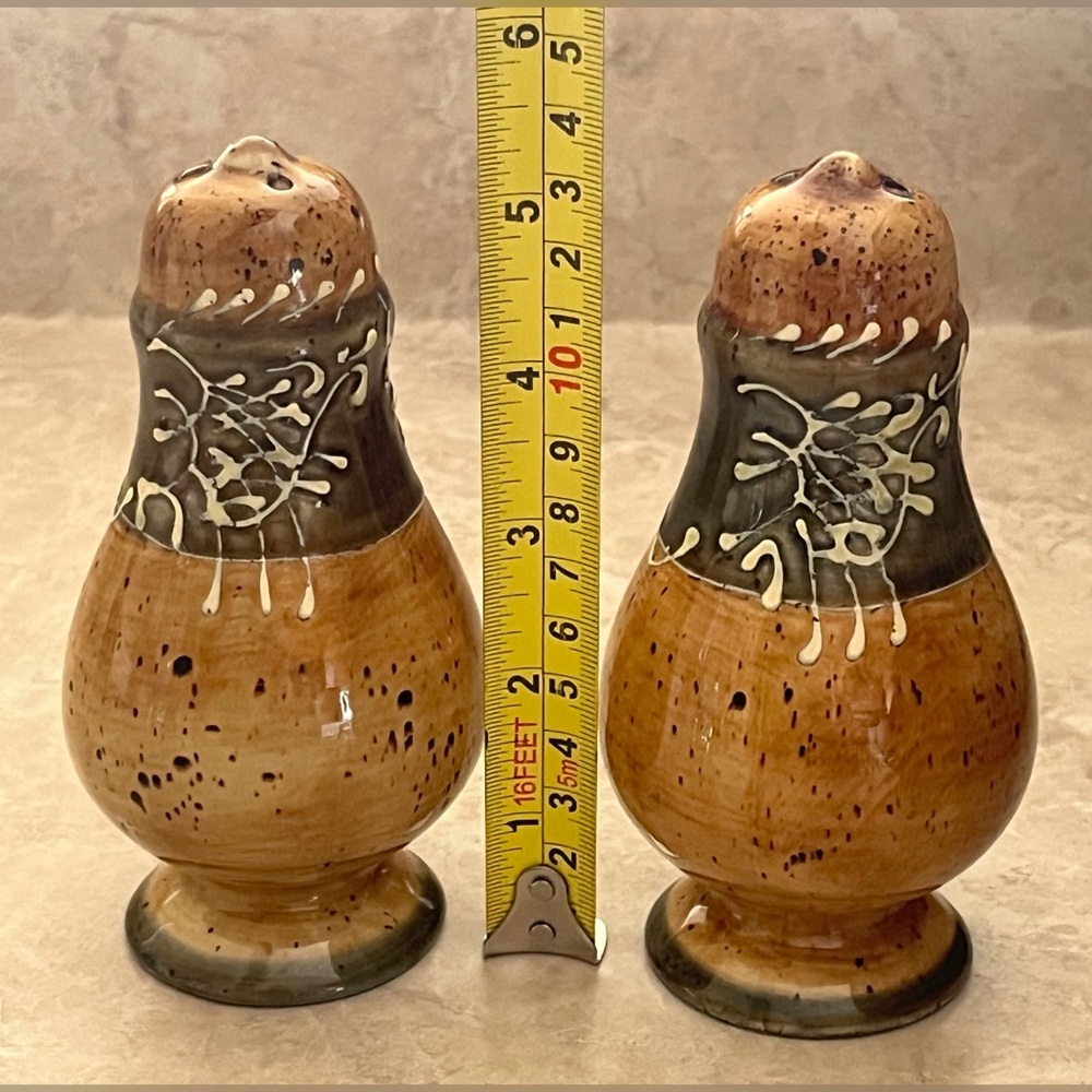 St. Remy by Ambiance Salt & Pepper Set - Picture 8 of 8